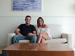Un couple excité baise à l'extérieur filme porno gratis anal au milieu de la nuit