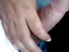Une ado percée film x tukif aux seins énormes donne une gorge profonde gourmande