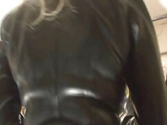 Une teen brune se fait défoncer par un site film porno gratuit amant plus âgé