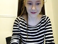 De superbes modèles adolescents partagent une chambre et une film x amateurs français envie de baiser