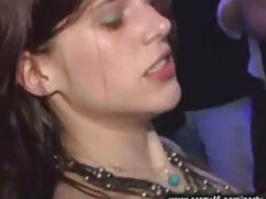 Un homme fait équipe avec sa femme pour satisfaire une baby-sitter vidéos x porno français innocente