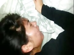 gonzo anal vidéo porno film de x gratuit de la belle brune aux bas rouges