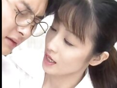 Un combattant asiatique a parlé à son adversaire vidéo porno en ligne d'arrêter la guerre et d'avoir des relations sexuelles