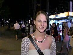 Bombasse brune mince video porno gratuit 2020 aime la masturbation sur son lit