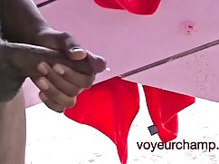 L'éjaculation porno gratuit hermaphrodite de l'homme est inévitable quand il commence à frapper une nana