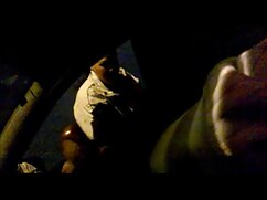 Petite fille crie de plaisir tout en se faisant baiser  en POV