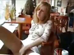 Bombasse hongroise aux seins naturels juteux chevauche une bite à l'extérieur film pornographique streaming gratuit