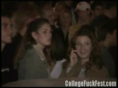 Deux  frères baisent une demi-soeur incroyable dans la chambre